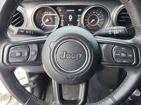 Used 2021 Jeep Gladiator Sport AWD/4WD image 31