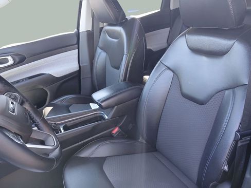 Used 2022 Jeep Compass Latitude w/ Convenience Group AWD/4WD image 20