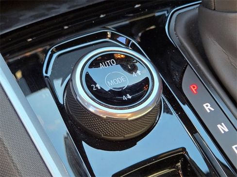 Used 2023 Chevrolet Colorado Trail Boss w/ Advanced Trailering Package image 33