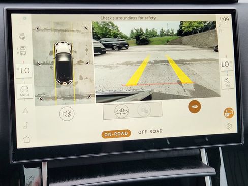 New 2026 Land Rover Range Rover Velar Belgravia AWD/4WD image 25