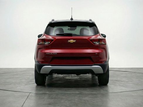 Used 2025 Chevrolet TrailBlazer LT image 7