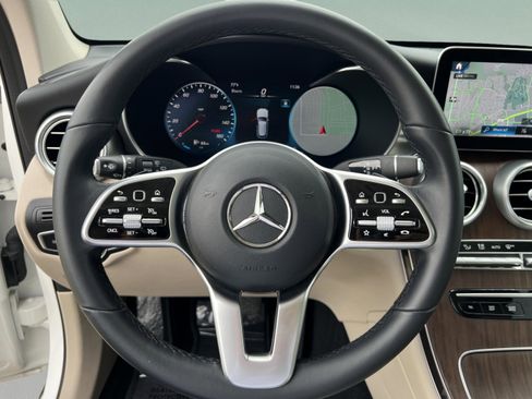 Used 2022 Mercedes-Benz GLC 300 4MATIC w/ Premium Package Lite image 28