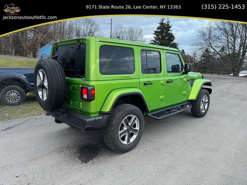 Used 2019 Jeep Wrangler Unlimited Sahara w/ Uconnect 4C Nav & Sound Group image 3