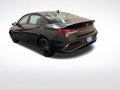 New 2026 Hyundai Elantra Sport image 7