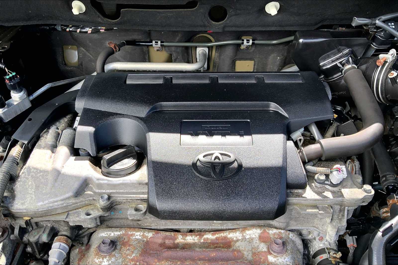 Used 2014 Toyota RAV4 LE AWD/4WD image 28