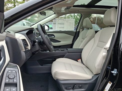 New 2026 Nissan Rogue Dark Armor AWD/4WD image 7