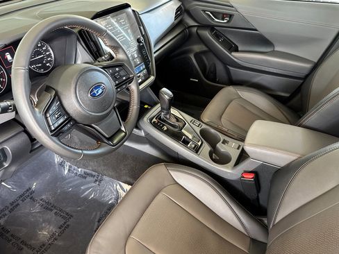 Certified 2025 Subaru Crosstrek 2.5i Limited w/ Crosstrek Mirror Package image 12