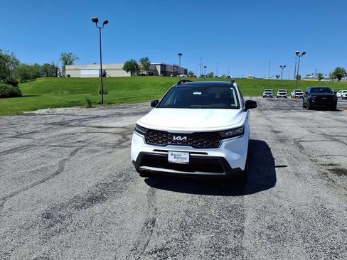 Used 2023 Kia Sorento S w/ Panoramic Sunroof Package AWD/4WD image 48