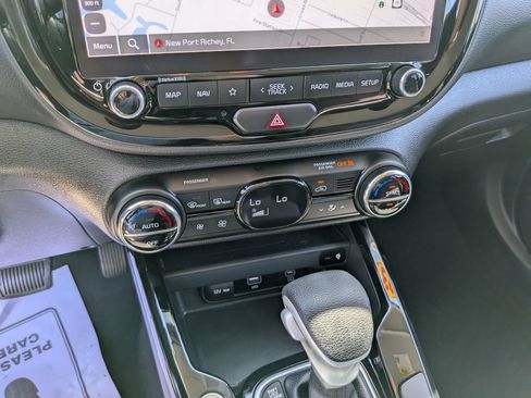 Certified 2023 Kia Soul S FWD image 23