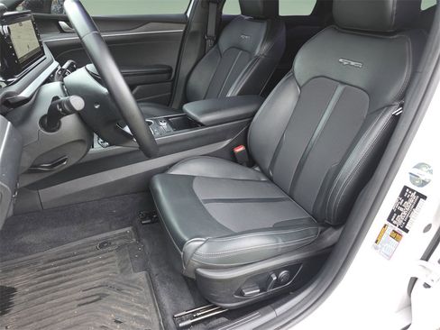 Used 2022 Kia K5 GT-Line image 11