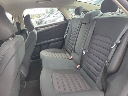 Used 2018 Ford Fusion SE FWD image 31