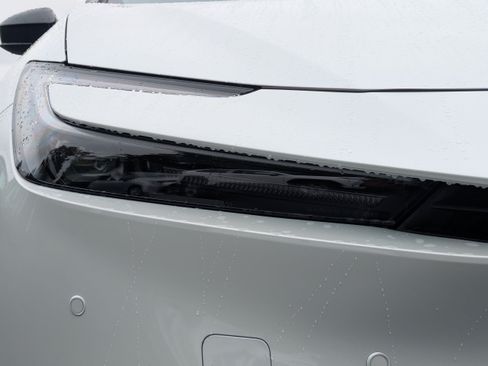 New 2026 Toyota Prius Plug-In Hybrid FWD image 11