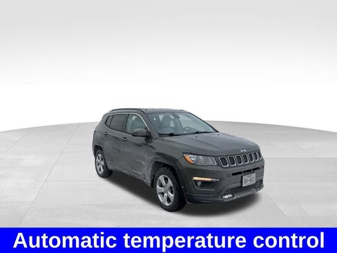Used 2019 Jeep Compass Latitude w/ Cold Weather Group image 10