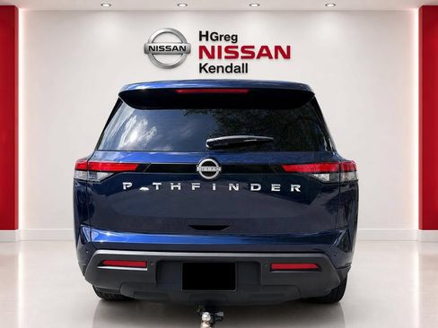 Used 2022 Nissan Pathfinder S FWD image 6