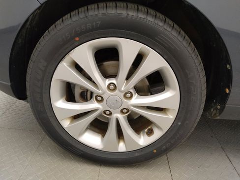Used 2016 Kia Soul + FWD image 31