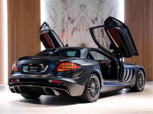 Used 2005 Mercedes-Benz SLR image 4