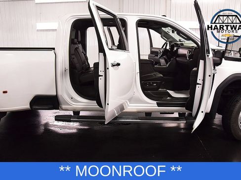Used 2025 GMC Sierra 3500 Denali w/ Denali Reserve Package AWD/4WD image 37