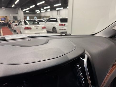 Used 2016 Cadillac Escalade Premium AWD/4WD image 43
