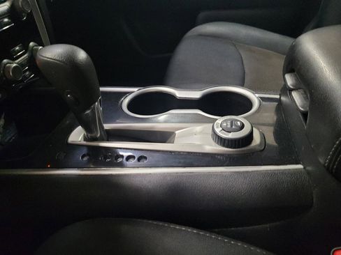 Used 2019 Nissan Pathfinder S AWD/4WD image 26