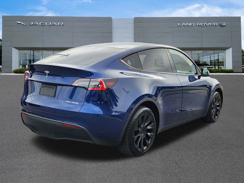 Used 2021 Tesla Model Y Long Range image 4