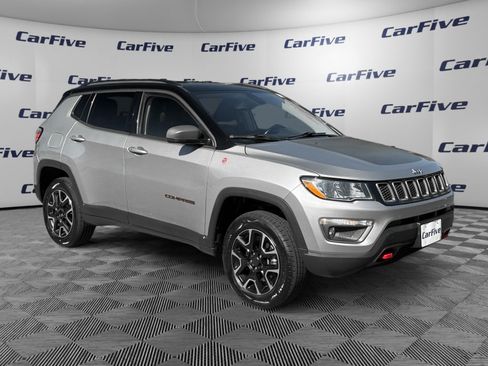 Used 2020 Jeep Compass Trailhawk AWD/4WD image 8