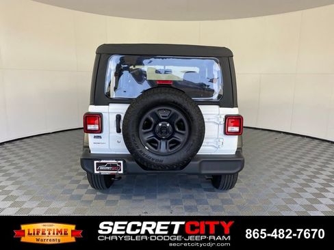 Used 2021 Jeep Wrangler Sport AWD/4WD image 6