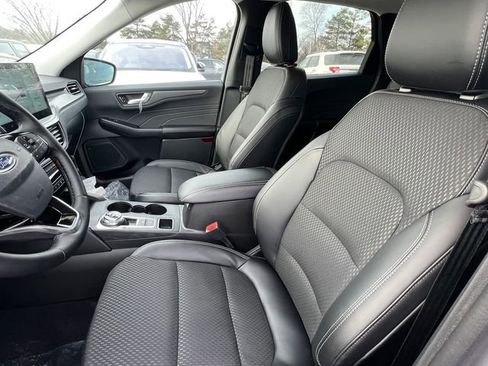 New 2026 Ford Escape SE FWD image 12