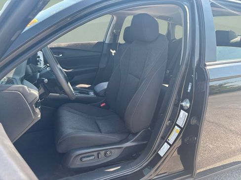 Used 2023 Honda Accord EX image 18