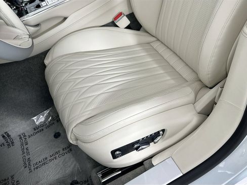New 2026 Bentley Flying Spur Azure AWD/4WD image 16