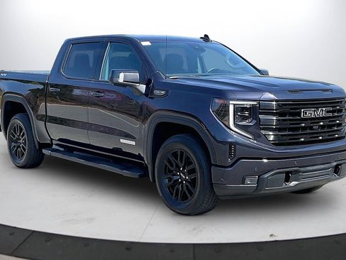 Used 2024 GMC Sierra 1500 Elevation w/ Elevation Premium Package image 2