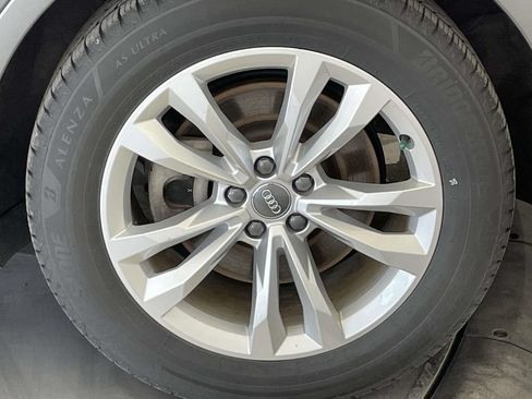 Used 2018 Audi Q7 3.0T Premium Plus AWD/4WD image 12