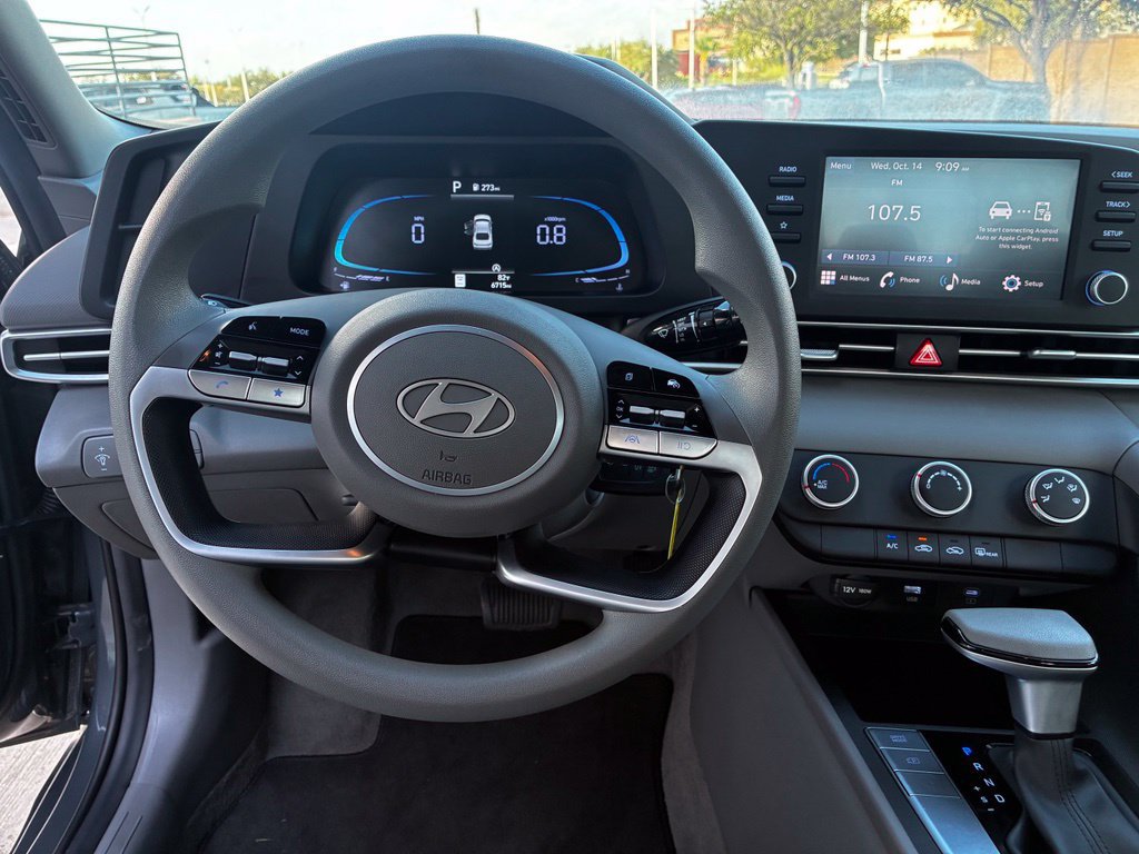 Certified 2026 Hyundai Elantra SE FWD image 11
