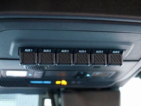 Used 2022 Ford Bronco Badlands image 18