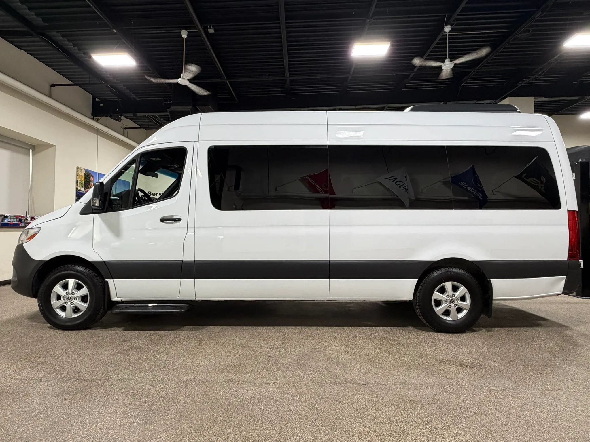 Used 2019 Mercedes-Benz Sprinter 2500 image 13