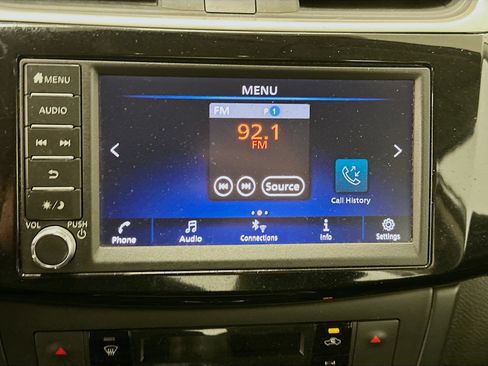 Used 2019 Nissan Sentra SV FWD image 21