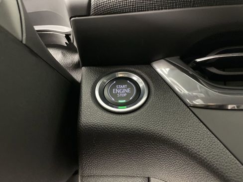 Used 2025 Buick Envista Preferred image 16