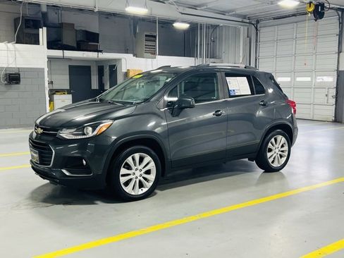 Used 2020 Chevrolet Trax Premier image 14