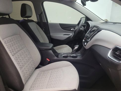 Used 2022 Chevrolet Equinox LS image 21