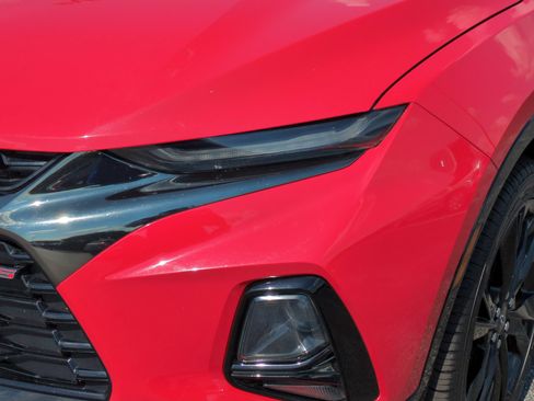 Used 2021 Chevrolet Blazer RS w/ Enhanced Convenience Package FWD image 6