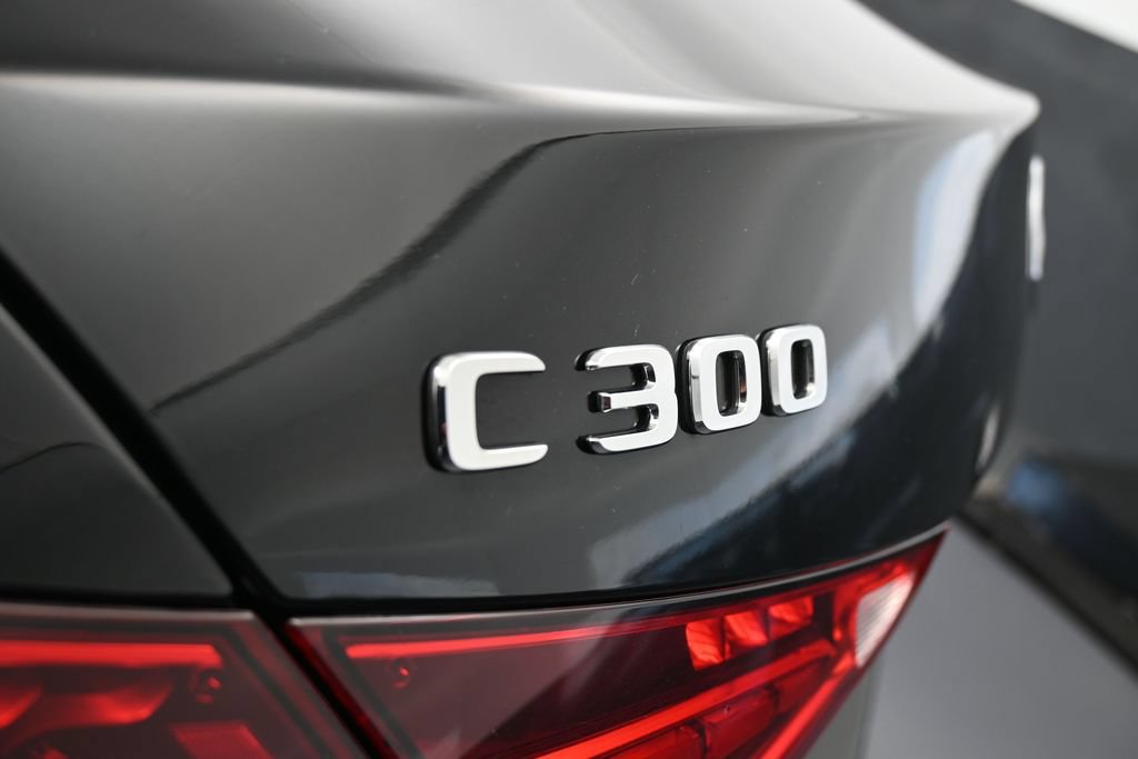 Used 2025 Mercedes-Benz C 300 Sedan image 39
