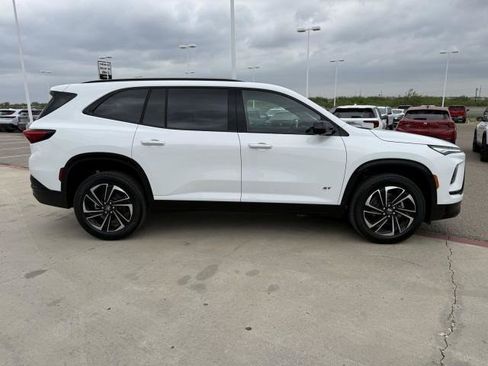 New 2026 Buick Enclave Sport Touring FWD image 10