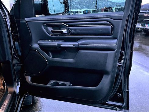 Used 2022 RAM 1500 Limited w/ Body-Colour Bumper Group image 25