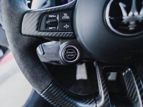 Used 2022 Maserati MC20 Coupe image 36