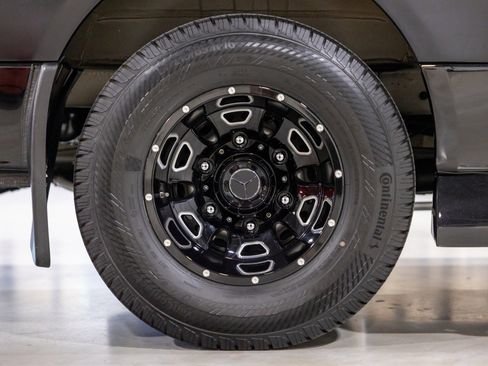 Used 2025 Mercedes-Benz Sprinter 3500 image 13