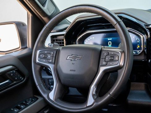 Used 2023 Chevrolet Silverado 1500 ZR2 image 16