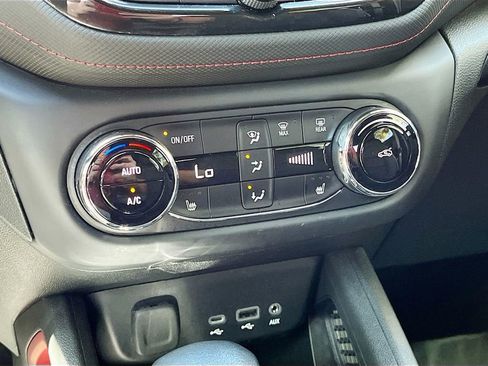 Used 2023 Chevrolet TrailBlazer RS w/ Sun and Liftgate Package image 15