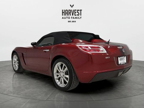 Used 2009 Saturn Sky Ruby Red image 4