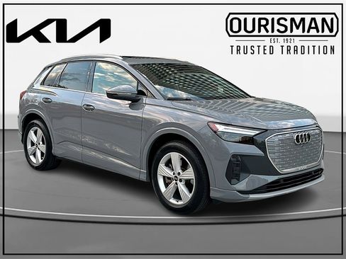 Used 2022 Audi Q4 e-tron Premium Plus w/ Premium Plus image 1