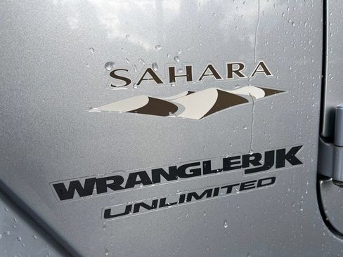 Used 2018 Jeep Wrangler Unlimited Sahara AWD/4WD image 20
