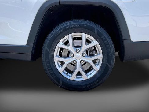 Used 2023 Jeep Grand Cherokee L Limited AWD/4WD image 37